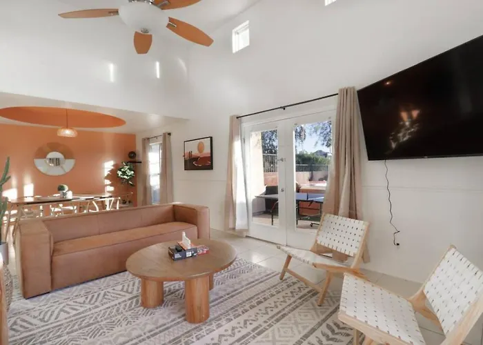 Epic 6br With Pool, And Fire Pit - Walk To Trails *