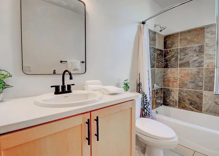 Epic 6br With Pool, And Fire Pit - Walk To Trails