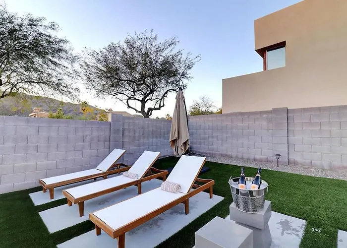 Epic 6br With Pool, And Fire Pit - Walk To Trails Holiday home Phoenix